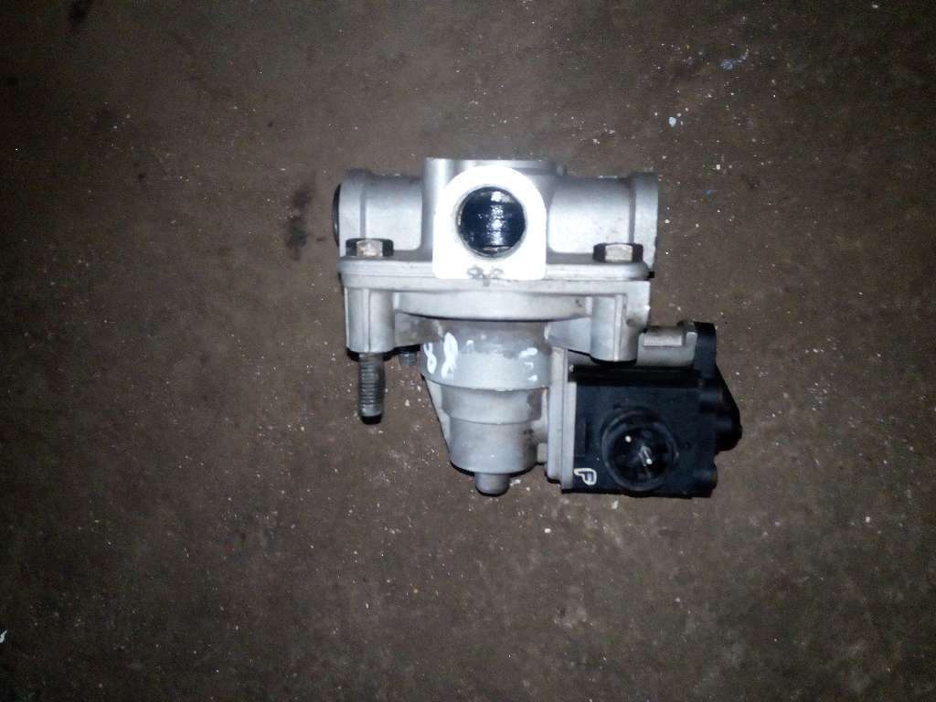 клапан ускорительный б/у - 3